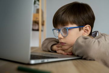 Leer noticia sobre:   08 de Octubre 2026  
 Miopía infantil: ¿por qué puede aumentar la graduación? 