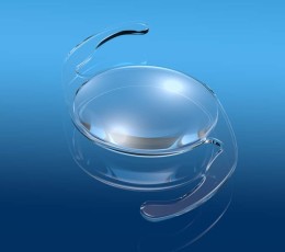 What are the types of intraocular lenses that exist?