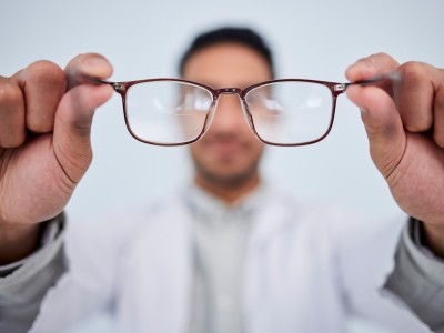 Miop&iacute;a y astigmatismo: lo que debes saber