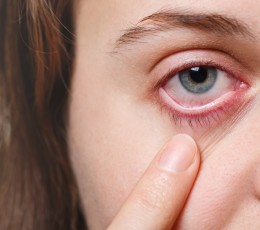 Habits that can worsen dry eyes