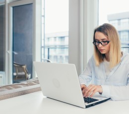 Computer Vision Syndrome: How screens affect your visual comfort