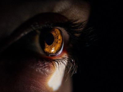 Una sombra en tu visi&oacute;n: &iquest;qu&eacute; puede significar?
